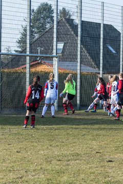 Bild 364 - wBJ SG Weststeinburg/Beidenfleth - SV Henstedt Ulzburg : Ergebnis: 0:4